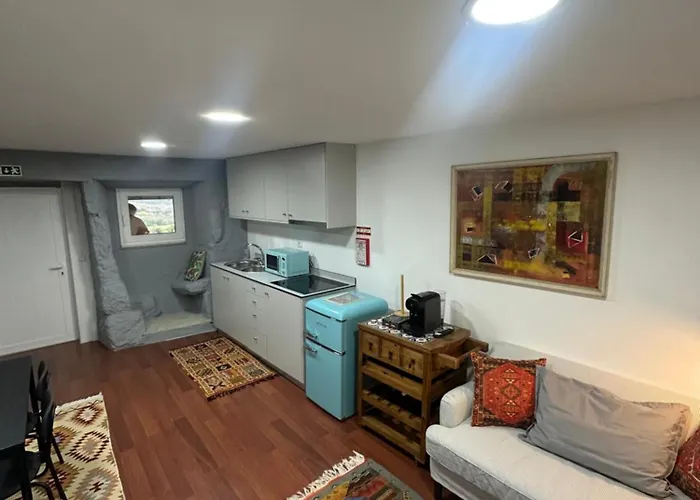 Casa Do Apeadeiro וילה פוקה דה אגיאר