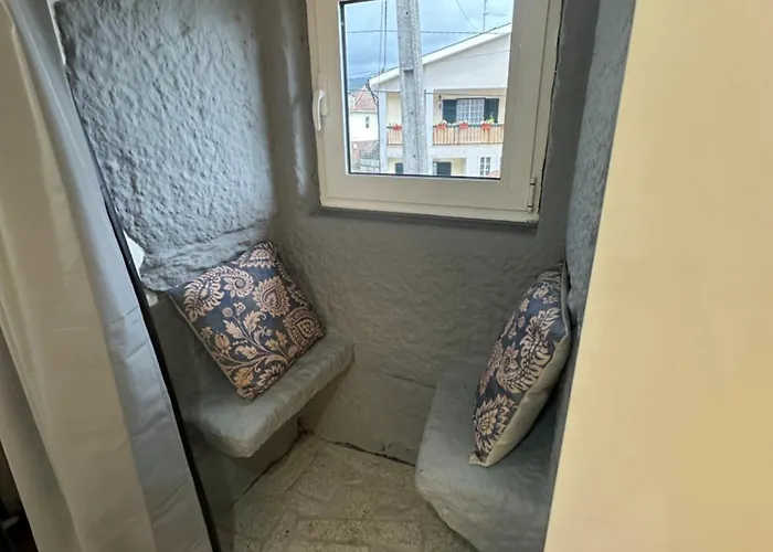 Casa Do Apeadeiro * וילה פוקה דה אגיאר