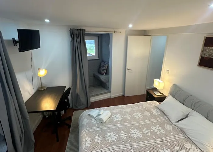 Casa Do Apeadeiro וילה פוקה דה אגיאר